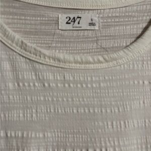 247 Women's Textured White Short Sleeve Tee